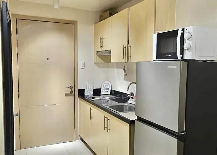 Apartahotel Petite Maison Rose With Balcony At The Grass Residences *