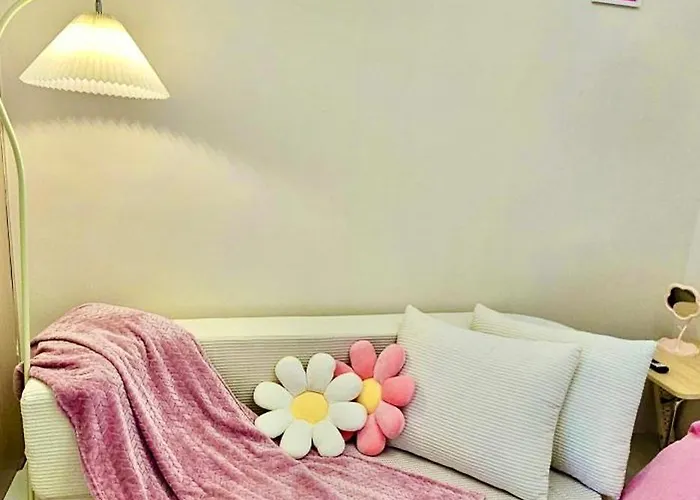 Petite Maison Rose With Balcony At The Grass Residences * Manila