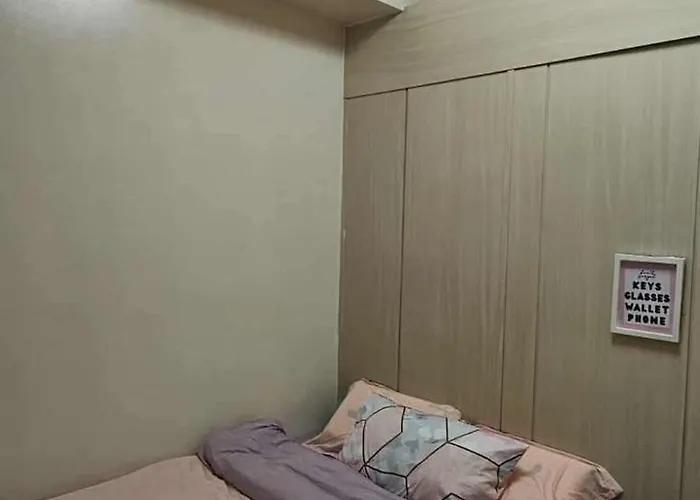 Petite Maison Rose With Balcony At The Grass Residences Apartahotel Manila